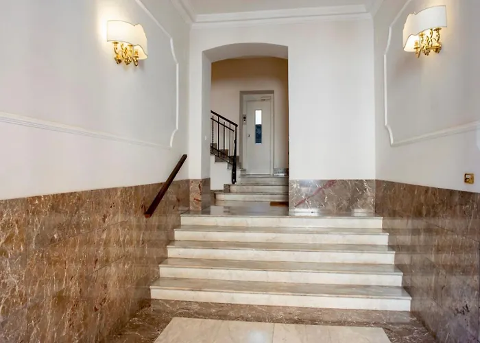 Alberto Vatican House *